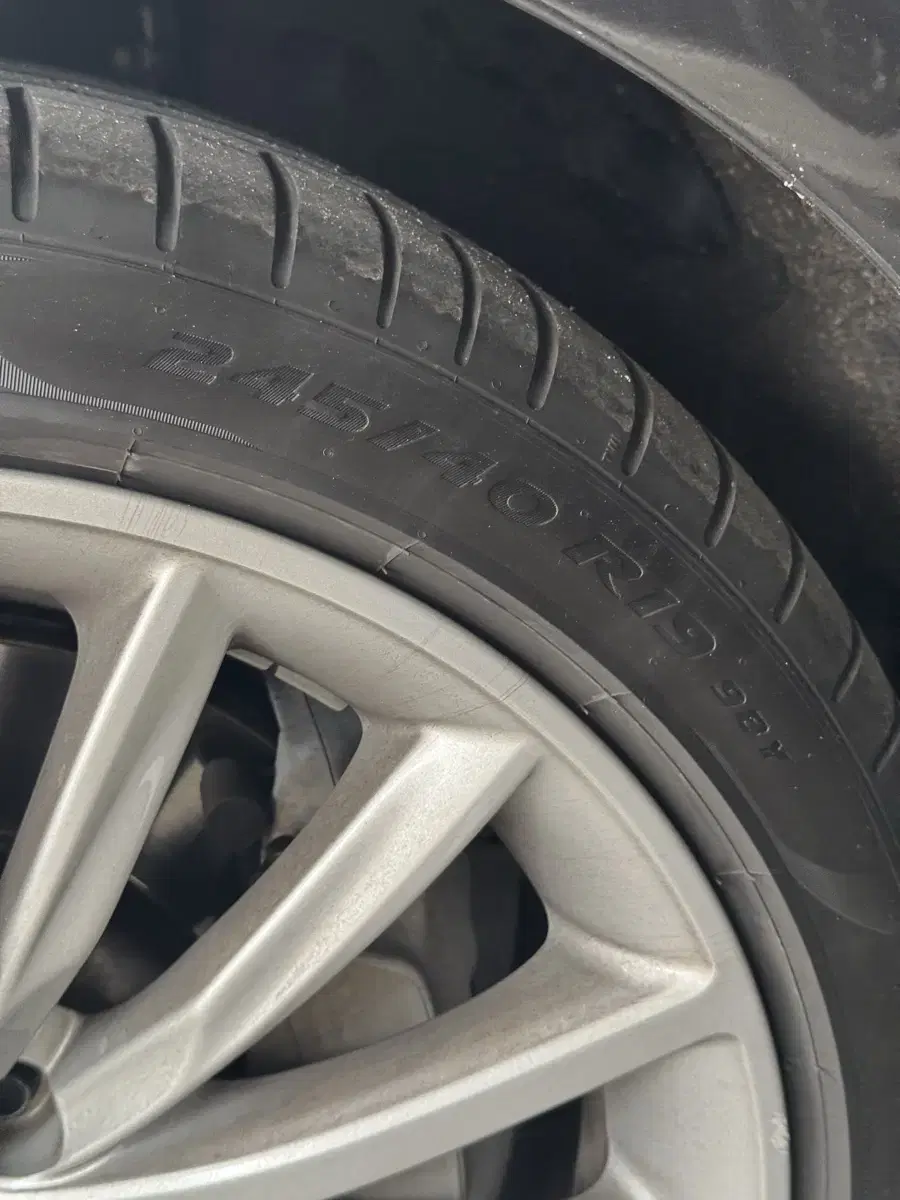 피렐리 피제로 타이어 2짝 245/40/19 BMW 출고 타이어